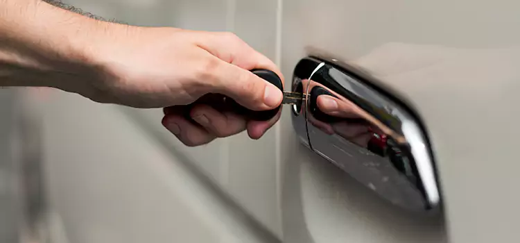 Why Choose Our Auto Locksmith Team in Largo, FL?