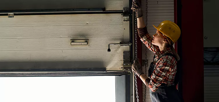 Addressing Common Garage Door Stoppage Issues in Largo, FL